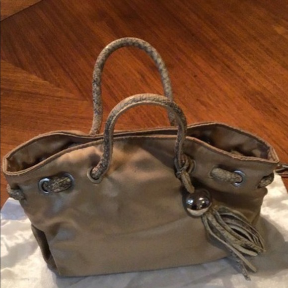 Handbag - Picture 2 of 7